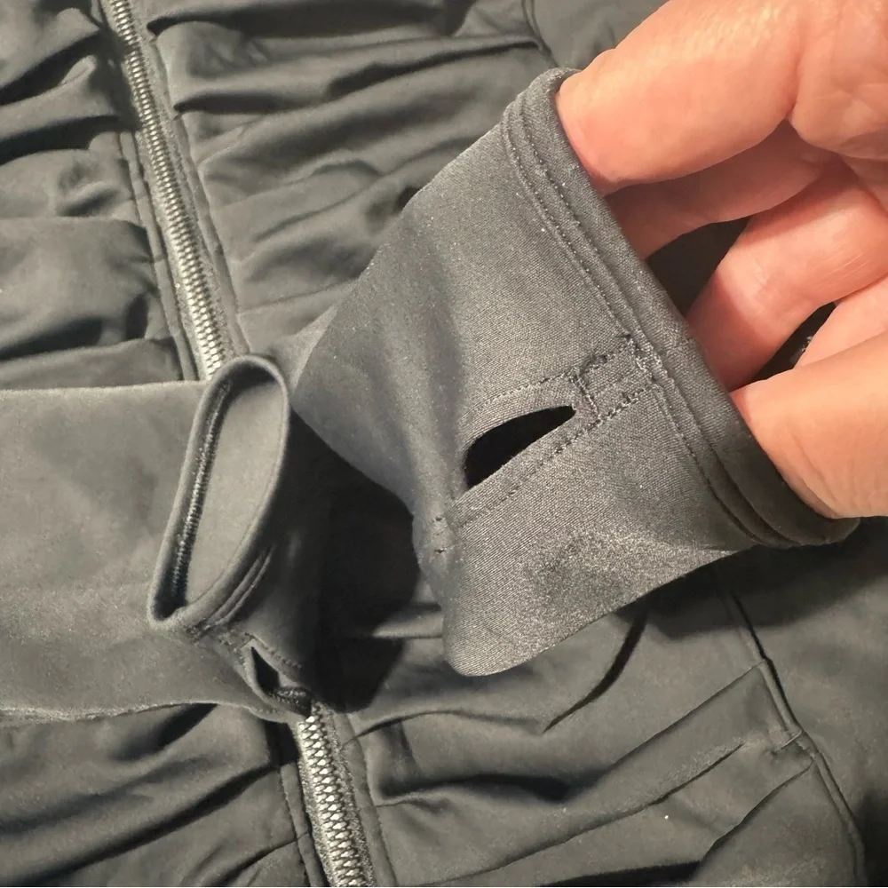 Lululemon Bold Move Zip Up Hooded Jacket Nulu Fabric Size 8 - Picture 14 of 15